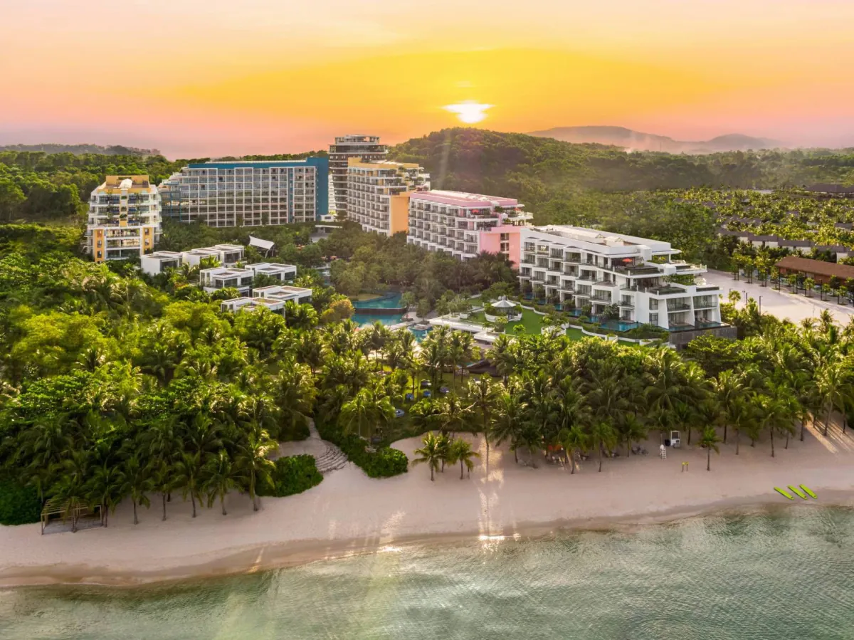 Premier Residences Phu Quoc Emerald Bay Resort